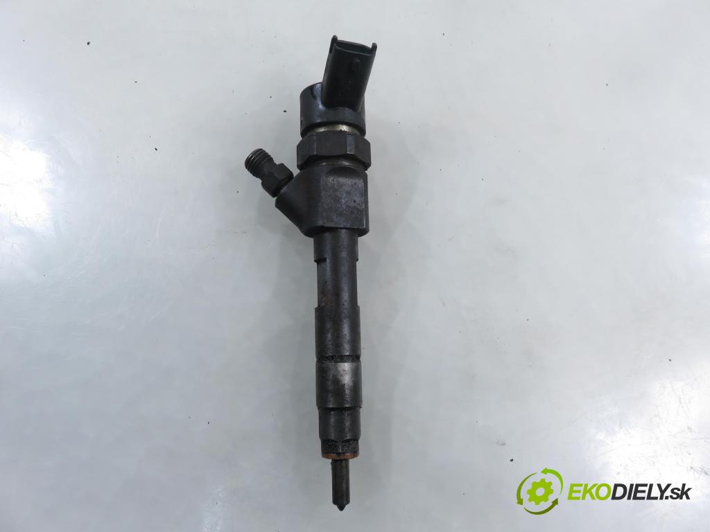 RENAULT SCENIC I (JA0/1_) MINIVAN 2000 75,00 1.9 dCi 102 - F9Q 732 1870,00 vstrekovač 0445110021 ; 7700111014 (Vstrekovač paliva)