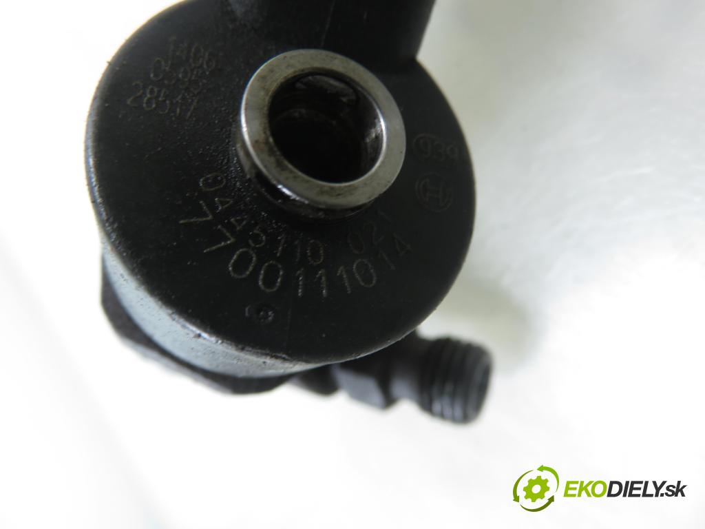 RENAULT SCENIC I (JA0/1_) MINIVAN 2000 75,00 1.9 dCi 102 - F9Q 732 1870,00 vstrekovač 0445110021 ; 7700111014 (Vstrekovač paliva)