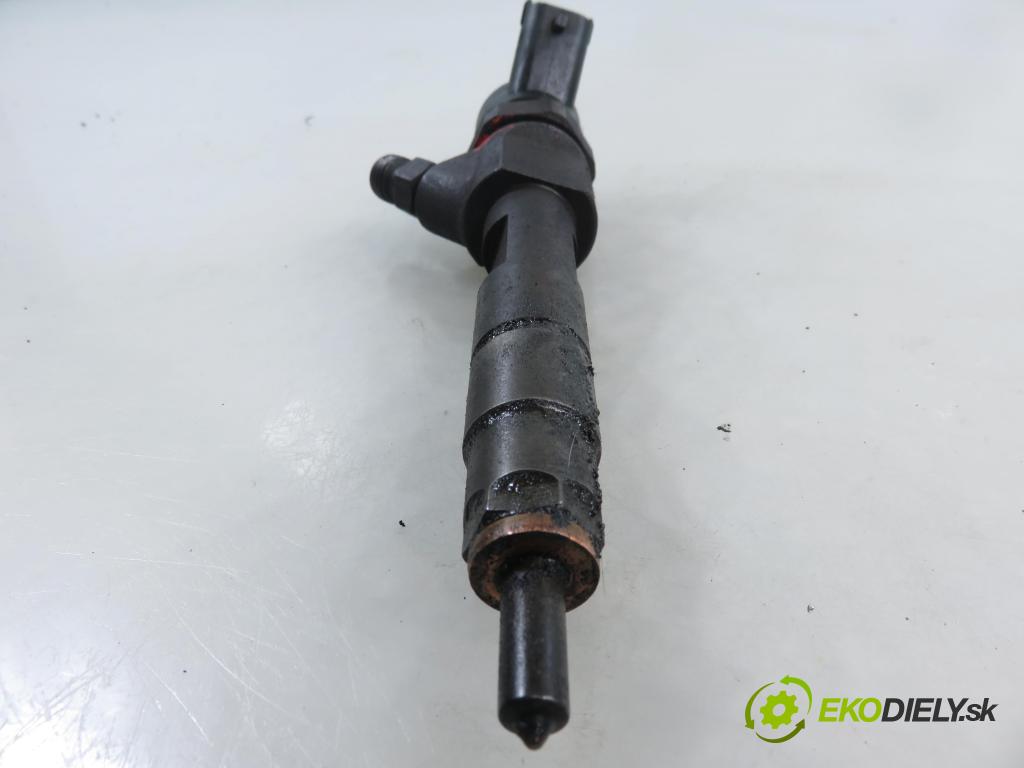 RENAULT SCENIC I (JA0/1_) MINIVAN 2000 75,00 1.9 dCi 102 - F9Q 732 1870,00 vstrekovač 0445110021 ; 7700111014 (Vstrekovač paliva)