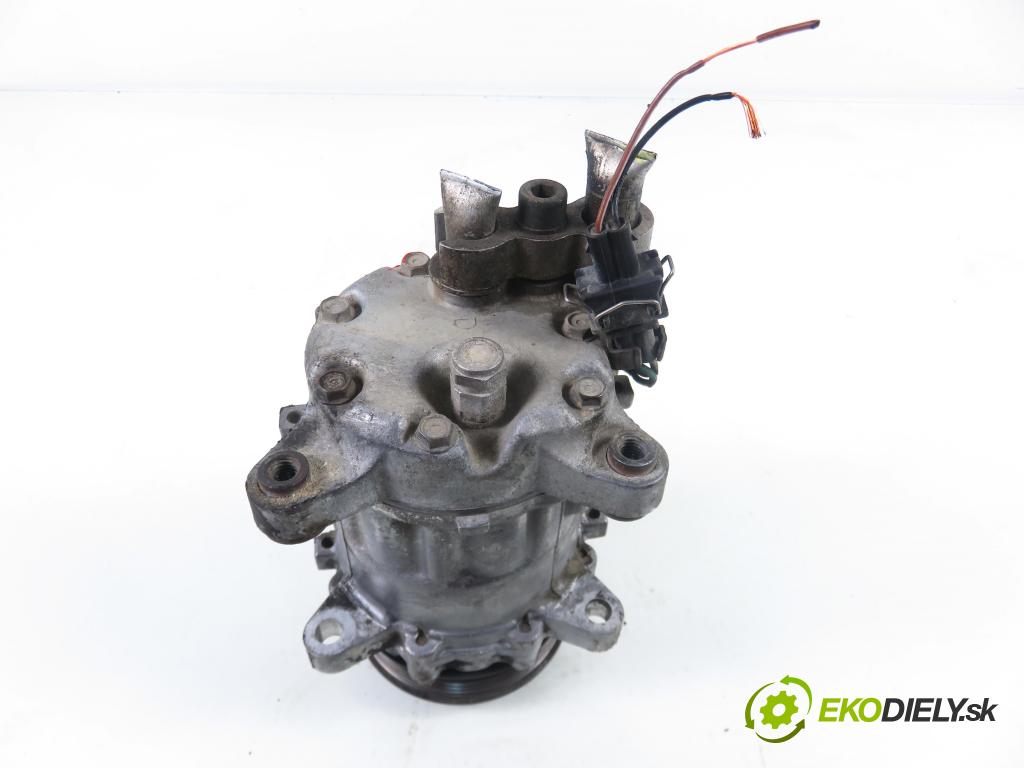 VW POLO (6N1) HB 1999 55,00 75 1.6 - AEE 1598,00 KOMPRESOR: klimatizace 6N0820803A (Kompresor klimatizace)