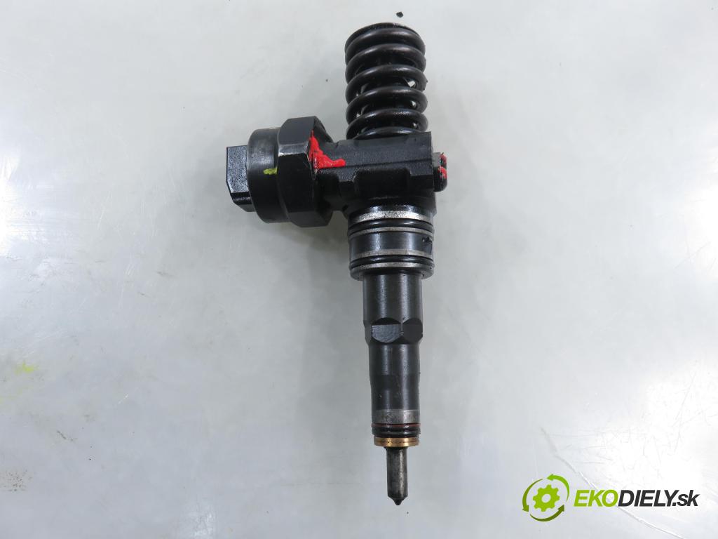 AUDI A4 Avant (8D5, B5) KOMBI 2000 85,00 1.9 TDI - AJM 1896,00 Vstrekovač 038130073F ; 0414720007 (Vstrekovač paliva)