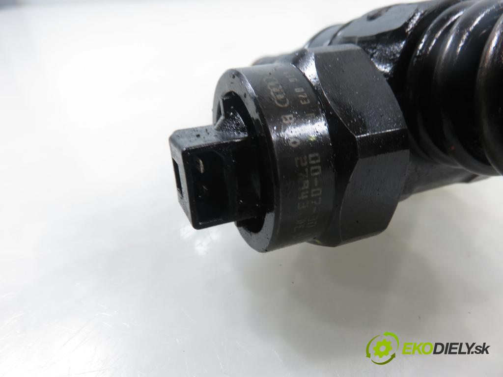 AUDI A4 Avant (8D5, B5) KOMBI 2000 85,00 1.9 TDI - AJM 1896,00 Vstrekovač 038130073F ; 0414720007 (Vstrekovač paliva)