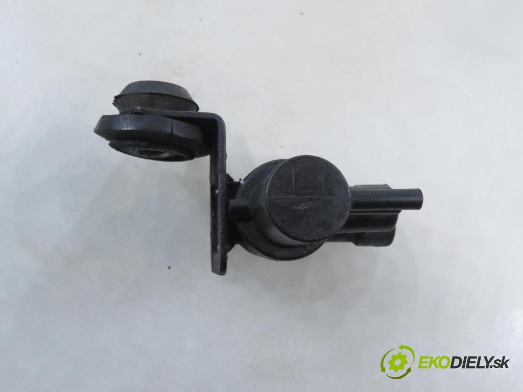 CHRYSLER VOYAGER IV (RG, RS) MINIVAN 2002 105,00 2.5 CRD 143 - ENJ 2499,00 ELEKTROVENTIL: VAKUUM: 4707863AA