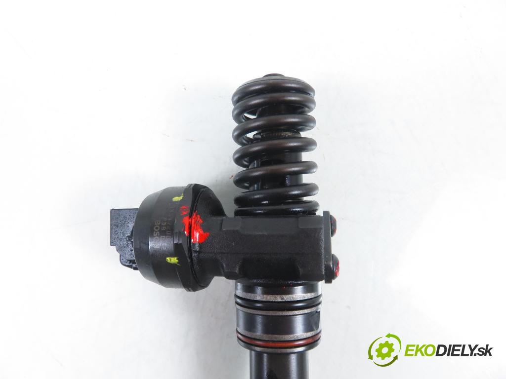 SKODA FABIA I Combi (6Y5) KOMBI 2002 74,00 1.9 TDI - ATD 1896,00 Vstrekovač 038130073AJ ; 0414720037 (Vstrekovač paliva)