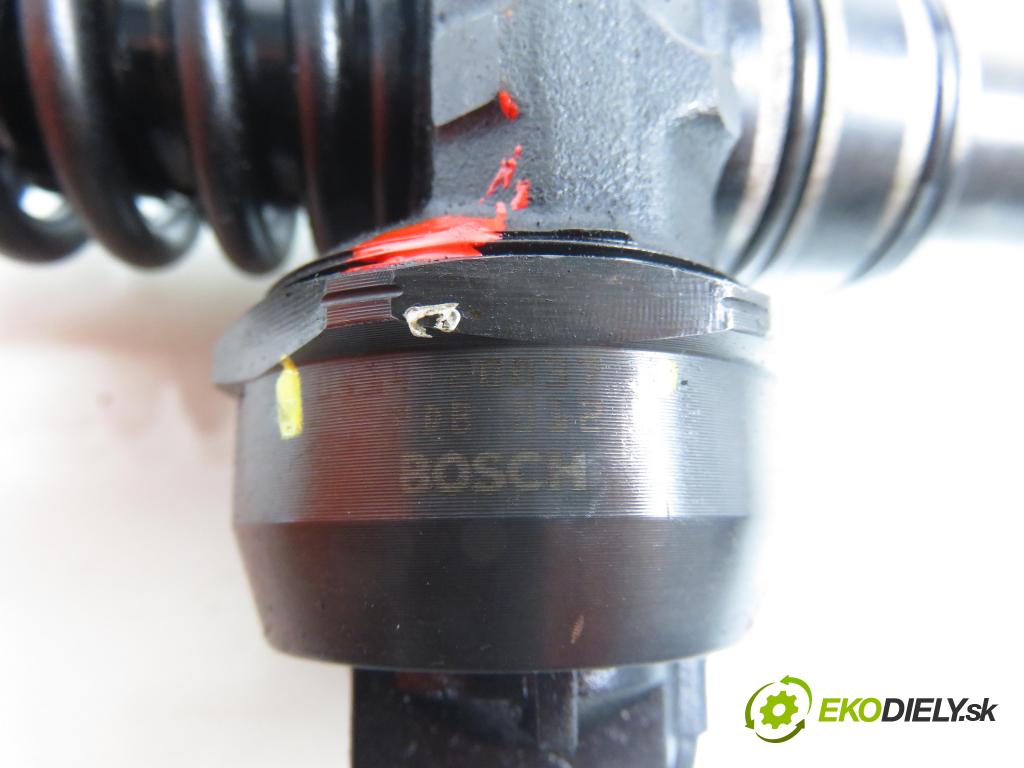 SEAT IBIZA III (6L1) HB 2003 74,00 1.9 TDI - ATD 1896,00 Vstrekovač 038130073AJ ; 0414720037 (Vstrekovač paliva)