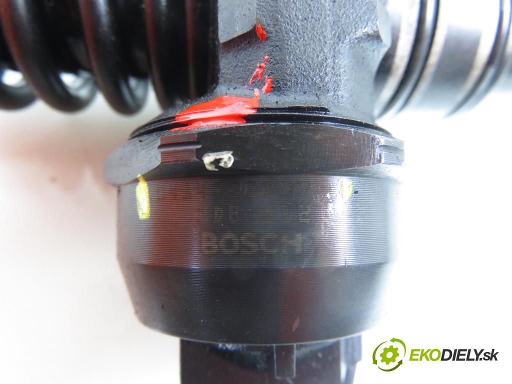 SEAT IBIZA III (6L1) HB 2003 74,00 1.9 TDI - ATD 1896,00 Vstrekovač 038130073AJ ; 0414720037 (Vstrekovač paliva)