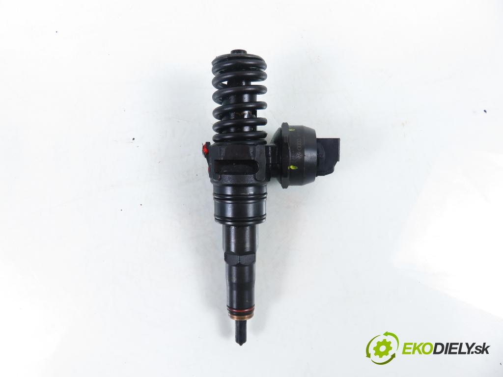 SEAT IBIZA III (6L1) HB 2003 74,00 1.9 TDI - ATD 1896,00 Vstrekovač 038130073AJ ; 0414720037 (Vstrekovač paliva)
