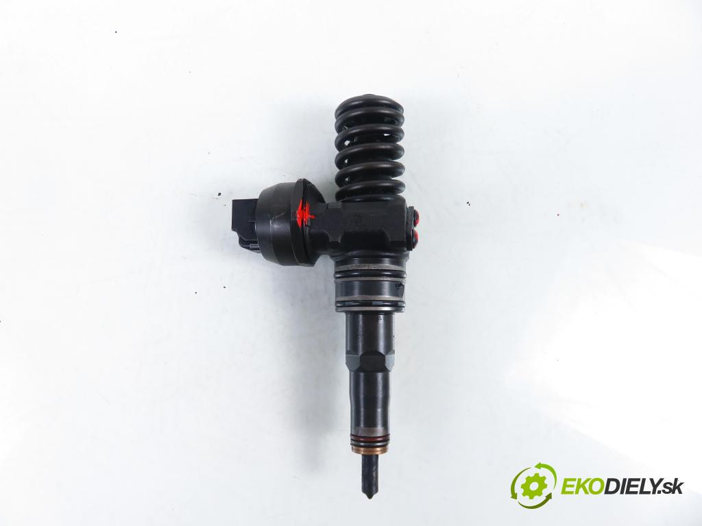 SEAT IBIZA III (6L1) HB 2003 74,00 1.9 TDI - ATD 1896,00 Vstrekovač 038130073AJ (Vstrekovač paliva)