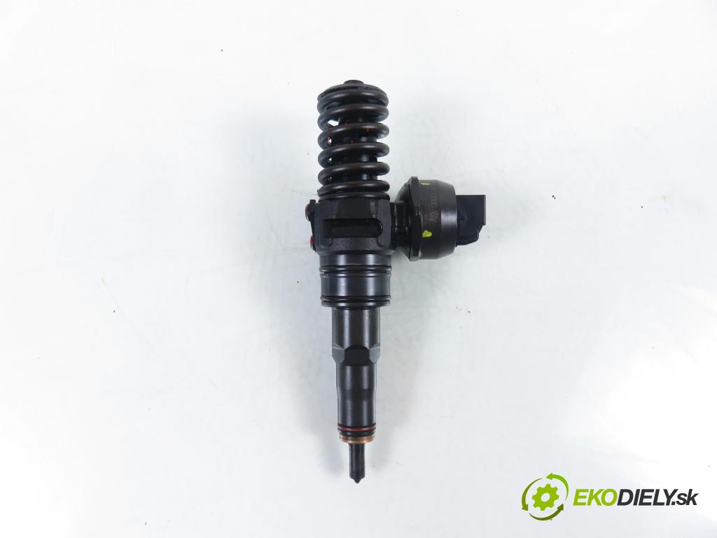 SEAT IBIZA III (6L1) HB 2003 74,00 1.9 TDI - ATD 1896,00 vstříkovač 038130073AJ ; 0414720037 (Vstřikovač paliva)