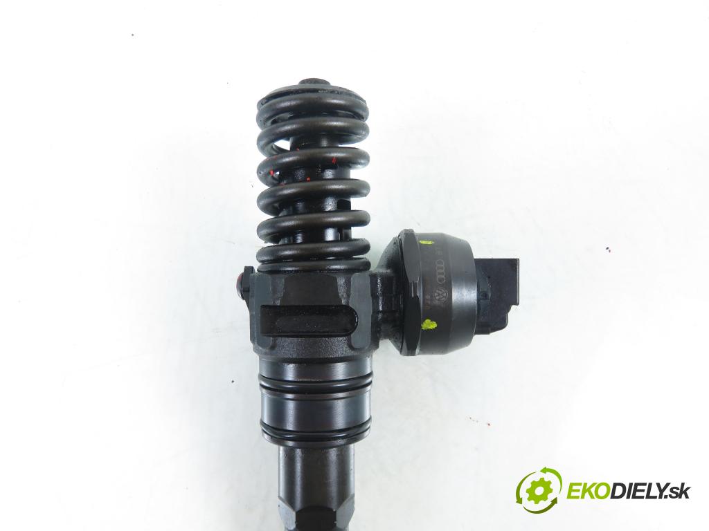 SEAT IBIZA III (6L1) HB 2003 74,00 1.9 TDI - ATD 1896,00 vstříkovač 038130073AJ ; 0414720037 (Vstřikovač paliva)