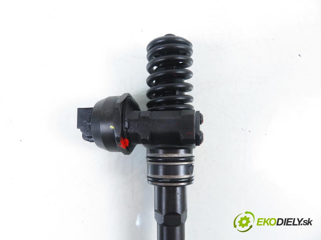 SEAT IBIZA III (6L1) HB 2003 74,00 1.9 TDI - ATD 1896,00 Vstrekovač 038130073AJ ; 0414720037 (Vstrekovač paliva)