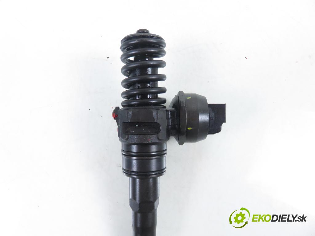 SEAT IBIZA III (6L1) HB 2003 74,00 1.9 TDI - ATD 1896,00 Vstrekovač 038130073AJ ; 0414720037 (Vstrekovač paliva)