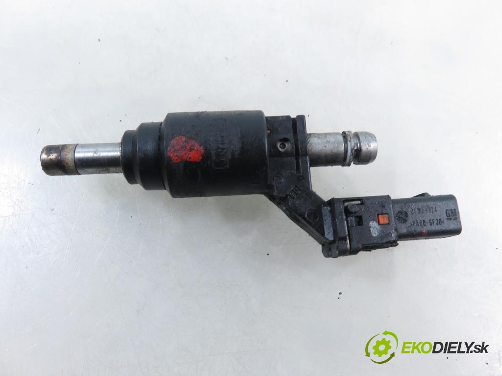 OPEL SIGNUM HB 2004 114,00 2.2 direct - Z 22 YH 2198,00 vstrekovač 24404012 (Vstrekovač paliva)