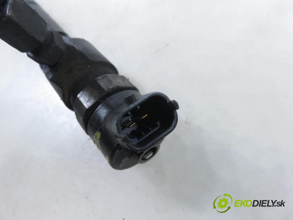 OPEL ZAFIRA B (A05) MINIVAN 2005 88,00 1.9 CDTI 8V 120 - Z 19 DT 1910,00 vstrekovač 0445110165 (Vstrekovač paliva)