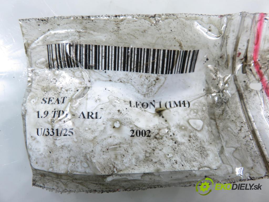 SEAT LEON (1M1) HB 2002 110,00 1.9 TDI PD 150 - ARL 1896,00 Vstrekovač 038130073AL ; 0414720039 (Vstrekovač paliva)