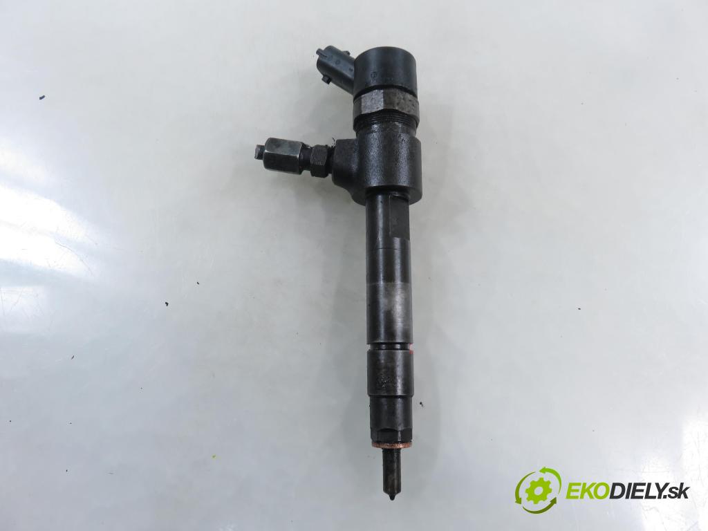 OPEL ZAFIRA B (A05) MINIVAN 2005 88,00 1.9 CDTI 8V 120 - Z 19 DT 1910,00 vstrekovač 0445110165 (Vstrekovač paliva)