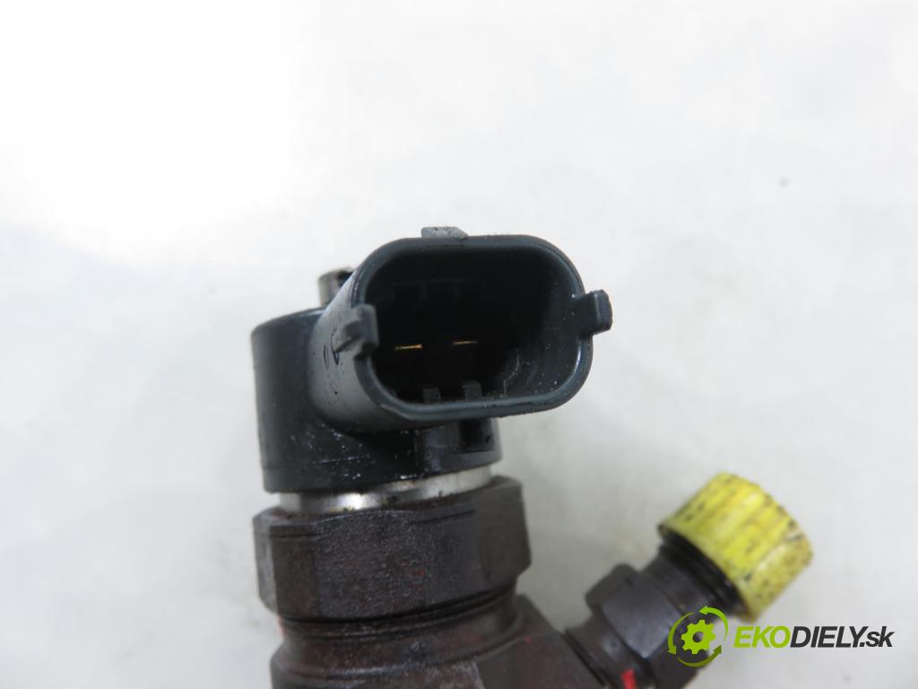 FIAT CROMA (194_) KOMBI 2006 110,00 1.9 D Multijet 150 - 939 A2.000 1910,00 vstřikovač 0445110243 (Vstřikovač paliva)