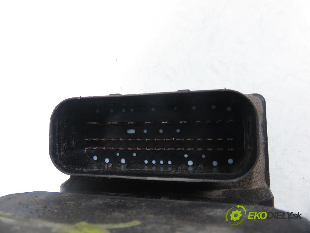 FORD MONDEO III Turnier (BWY) KOMBI 2003 85,00 2.0 16V TDCi 115 - HJBA 1998,00 Pumpa ABS 0265950076 ; 2S712C405AA ; 0265225154 (Pumpa ABS)