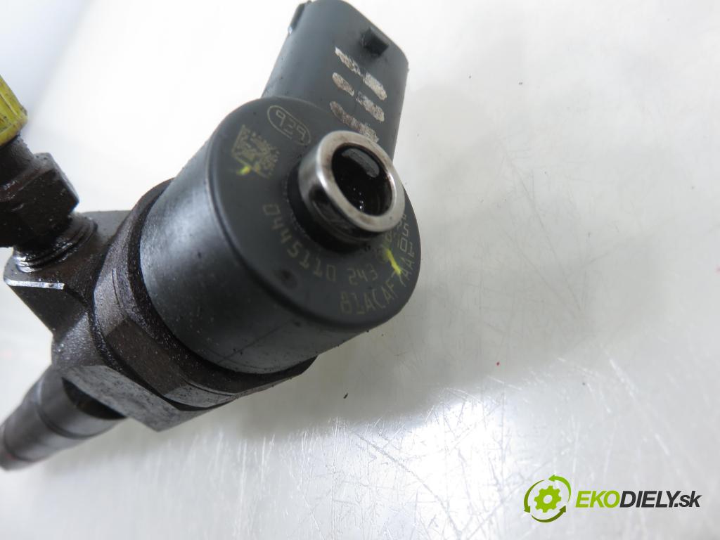 FIAT CROMA (194_) KOMBI 2006 110,00 1.9 D Multijet 150 - 939 A2.000 1910,00 vstrekovač 0445110243 (Vstrekovač paliva)