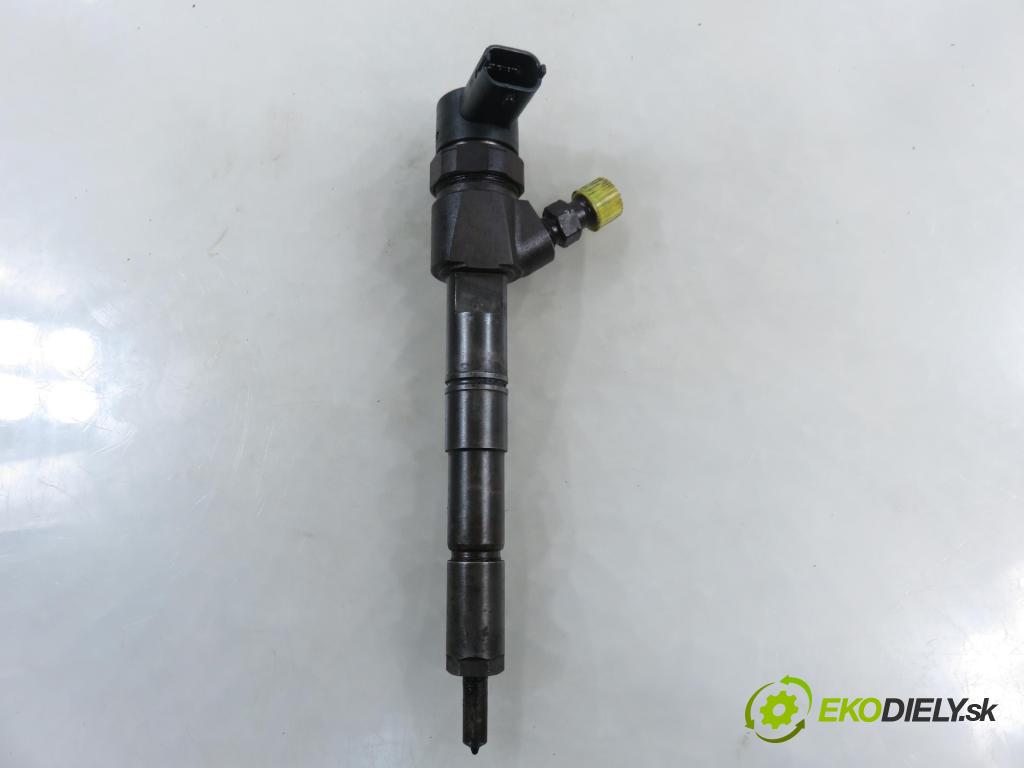 FIAT CROMA (194_) KOMBI 2006 110,00 1.9 D Multijet 150 - 939 A2.000 1910,00 vstrekovač 0445110243 (Vstrekovač paliva)