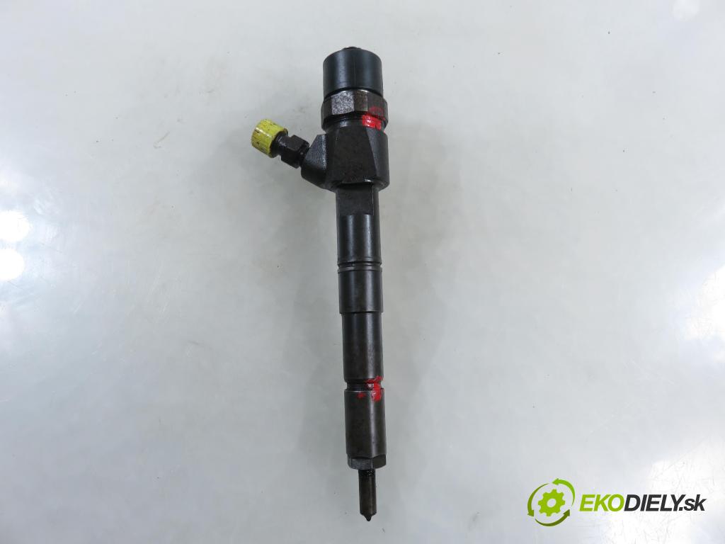 FIAT CROMA (194_) KOMBI 2006 110,00 1.9 D Multijet 150 - 939 A2.000 1910,00 vstrekovač 0445110243 (Vstrekovač paliva)