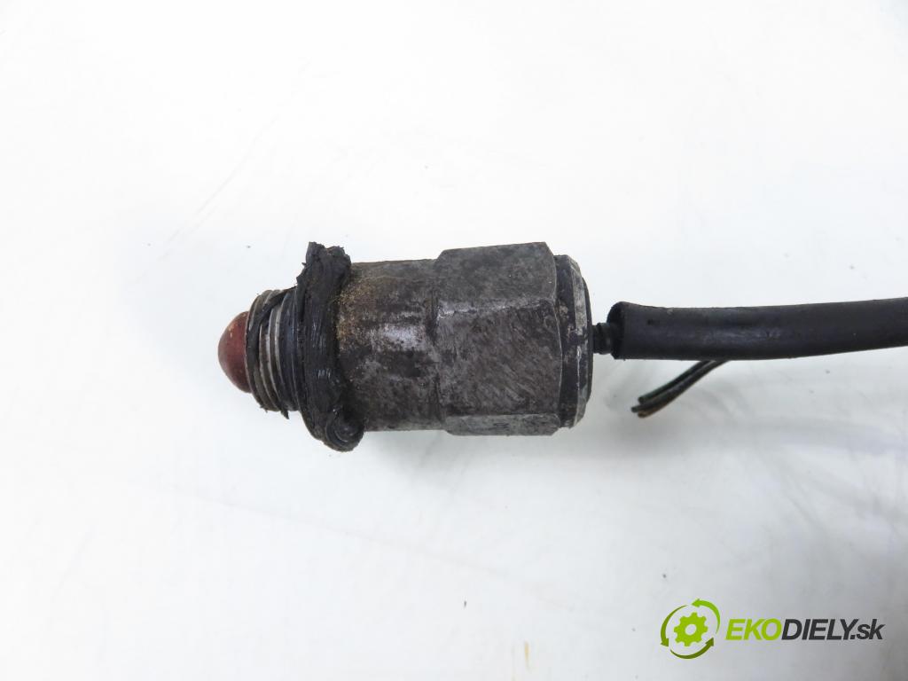 PEUGEOT PARTNER Skrzynia (5_, G_) FURGON 2004 51,00 1.9 D - WJY (DW8B) 1868,00 pumpa vstřikovací R8448B391C (Vstřikovací čerpadlo)