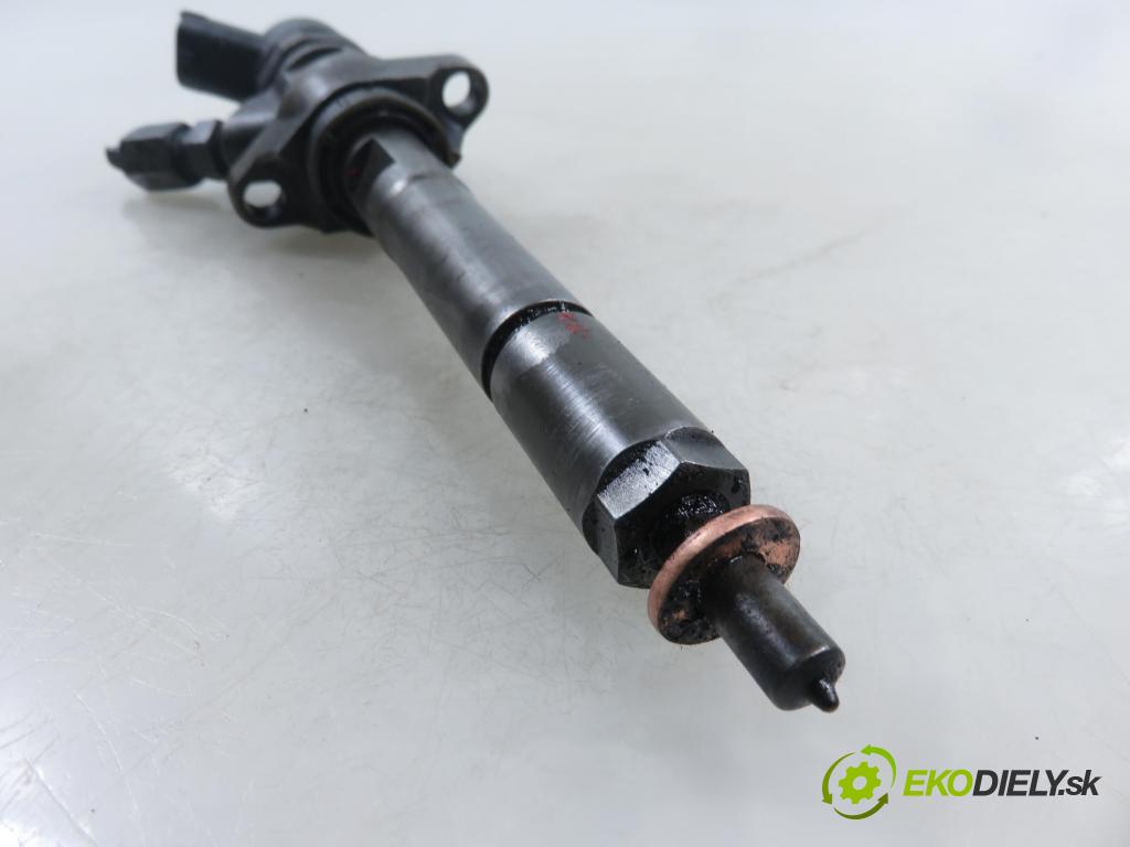 PEUGEOT PARTNER Combispace (5F) KOMBIVAN 2006 66,00 1.6 HDi 90 - 9HX 1560,00 vstrekovač 0445110239 (Vstrekovač paliva)