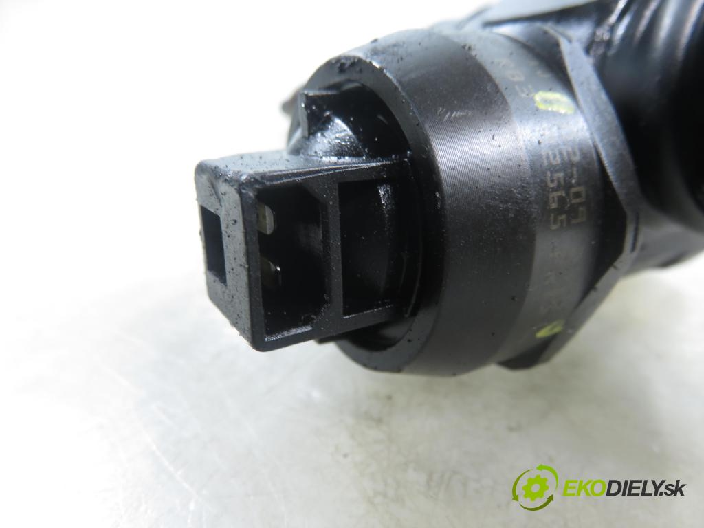 SKODA FABIA I Combi (6Y5) KOMBI 2002 74,00 1.9 TDI - ATD 1896,00 Vstrekovač 038130073AJ ; 0414720037 (Vstrekovač paliva)