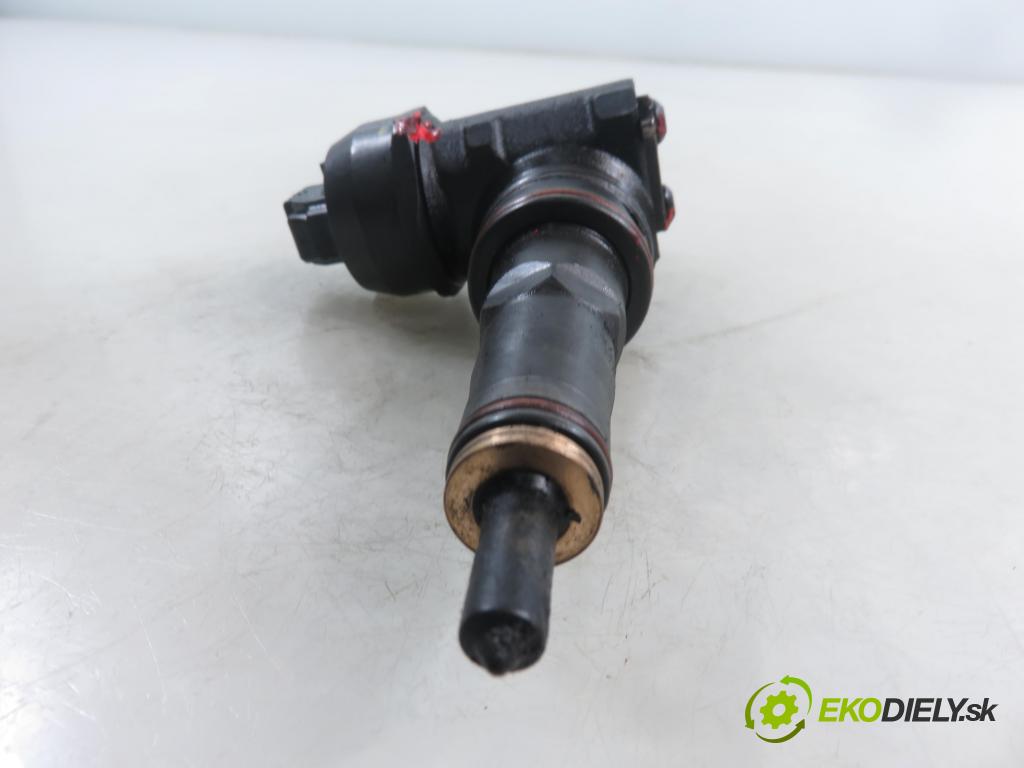 SKODA FABIA I Combi (6Y5) KOMBI 2002 74,00 1.9 TDI - ATD 1896,00 Vstrekovač 038130073AJ ; 0414720037 (Vstrekovač paliva)