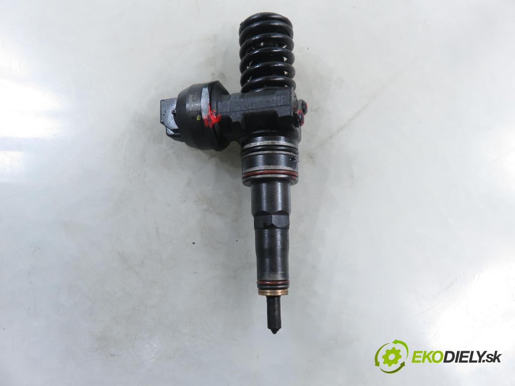 SKODA FABIA I Combi (6Y5) KOMBI 2002 74,00 1.9 TDI - ATD 1896,00 Vstrekovač 038130073AJ ; 0414720037 (Vstrekovač paliva)