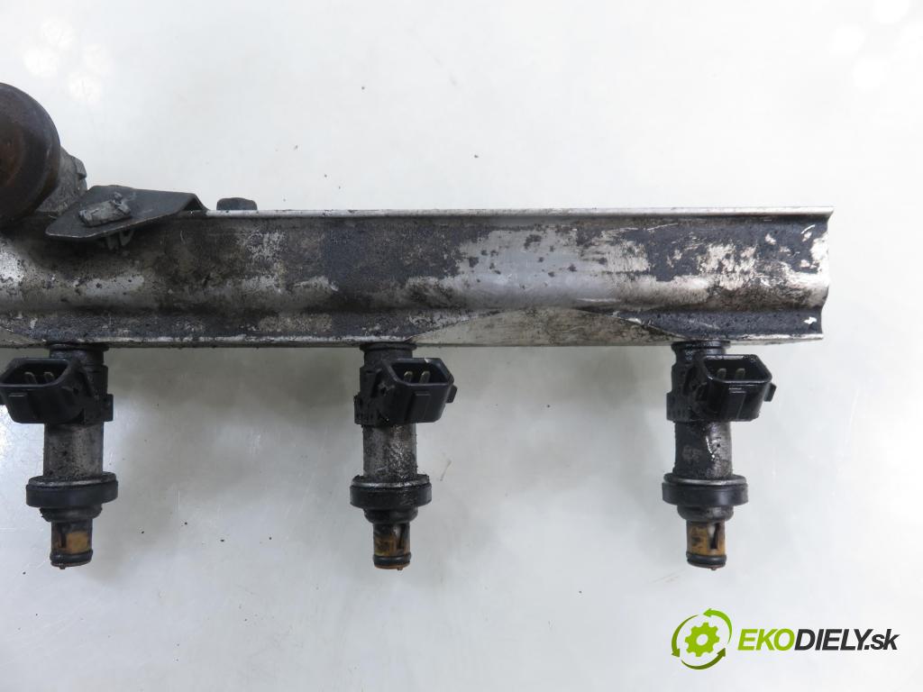 HONDA HR-V (GH) CROSSOVER 2004 91,00 1.6 16V 4WD (GH2, GH4) - D16W5 1590,00 lišta vstřikovací  (Vstřikovací lišta)