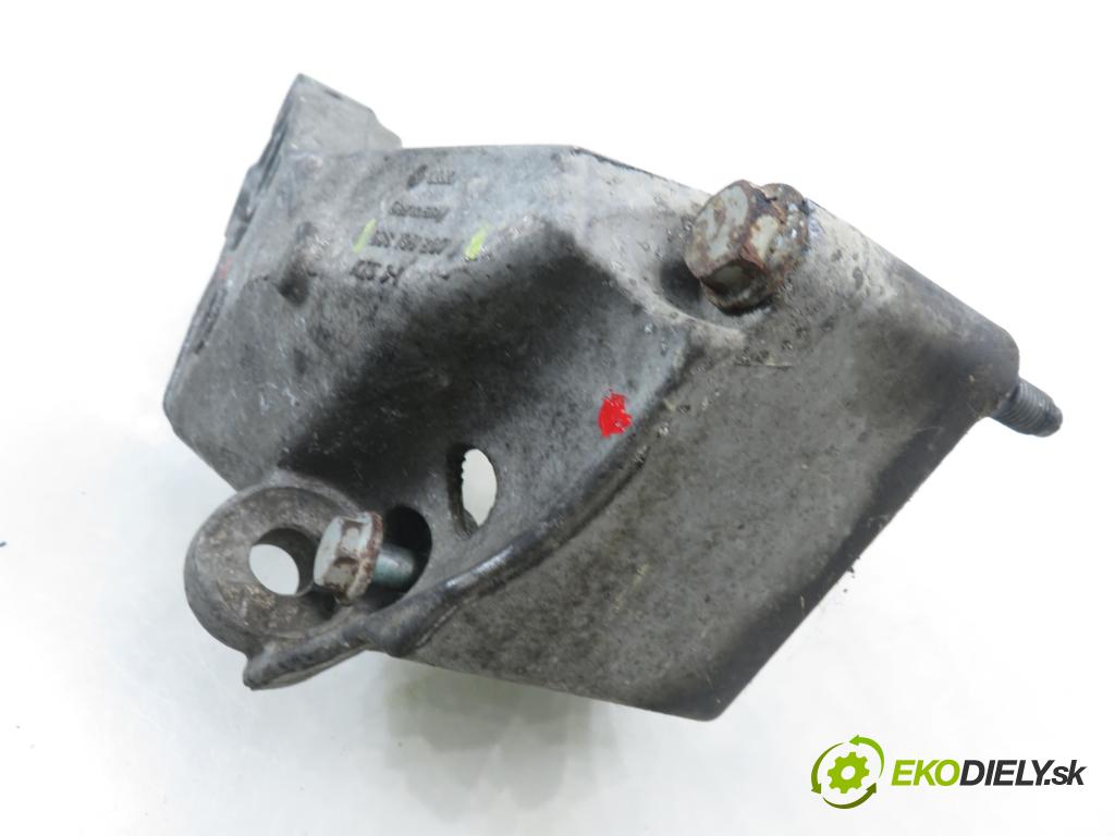 VW GOLF IV (1J1) HB 2001 74,00 1.6 - AKL 1595,00 Uchytenie Motor 038199207J