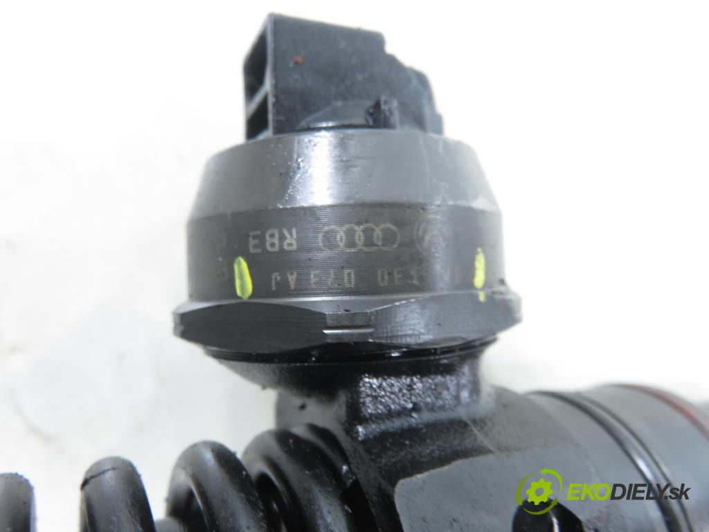 SKODA FABIA I Combi (6Y5) KOMBI 2002 74,00 1.9 TDI - ATD 1896,00 Vstrekovač 038130073AJ (Vstrekovač paliva)