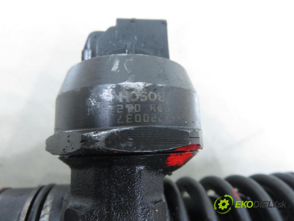 SKODA FABIA I Combi (6Y5) KOMBI 2002 74,00 1.9 TDI - ATD 1896,00 Vstrekovač 038130073AJ (Vstrekovač paliva)