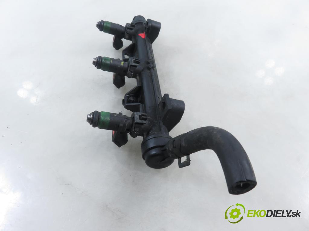 VW POLO (9N_) HB 2002 47,00 1.2 12V 64 - AZQ 1198,00 Lišta vstrekovacia 03E133320 ; 03E906031 (Vstrekovacia lišta)