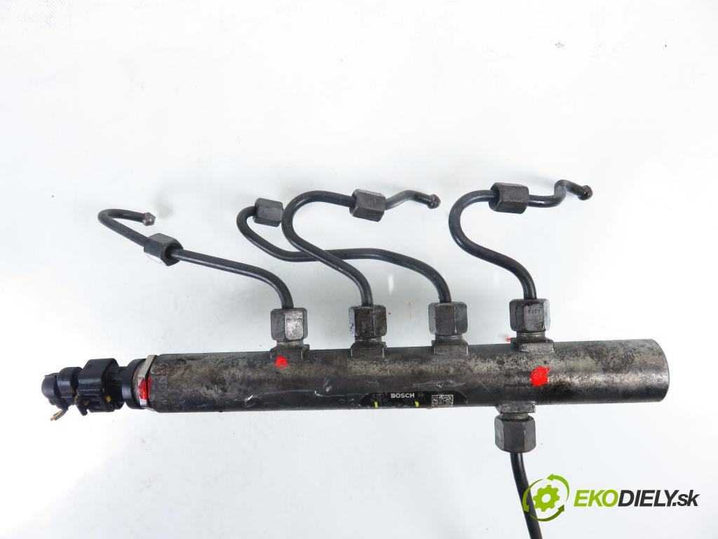 FIAT CROMA (194_) KOMBI 2006 110,00 1.9 D Multijet 150 - 939 A2.000 1910,00 Lišta vstrekovacia 0445214058 (Vstrekovacia lišta)