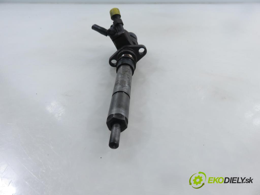 FORD S-MAX (WA6) MINIVAN 2007 96,00 2.0 TDCi - AZWA 1997,00 vstrekovač 9657144580 (Vstrekovač paliva)