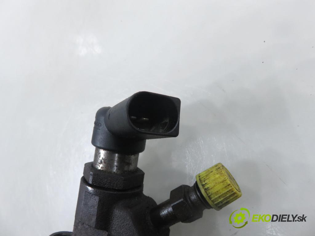 FORD S-MAX (WA6) MINIVAN 2007 96,00 2.0 TDCi - AZWA 1997,00 vstrekovač 9657144580 (Vstrekovač paliva)