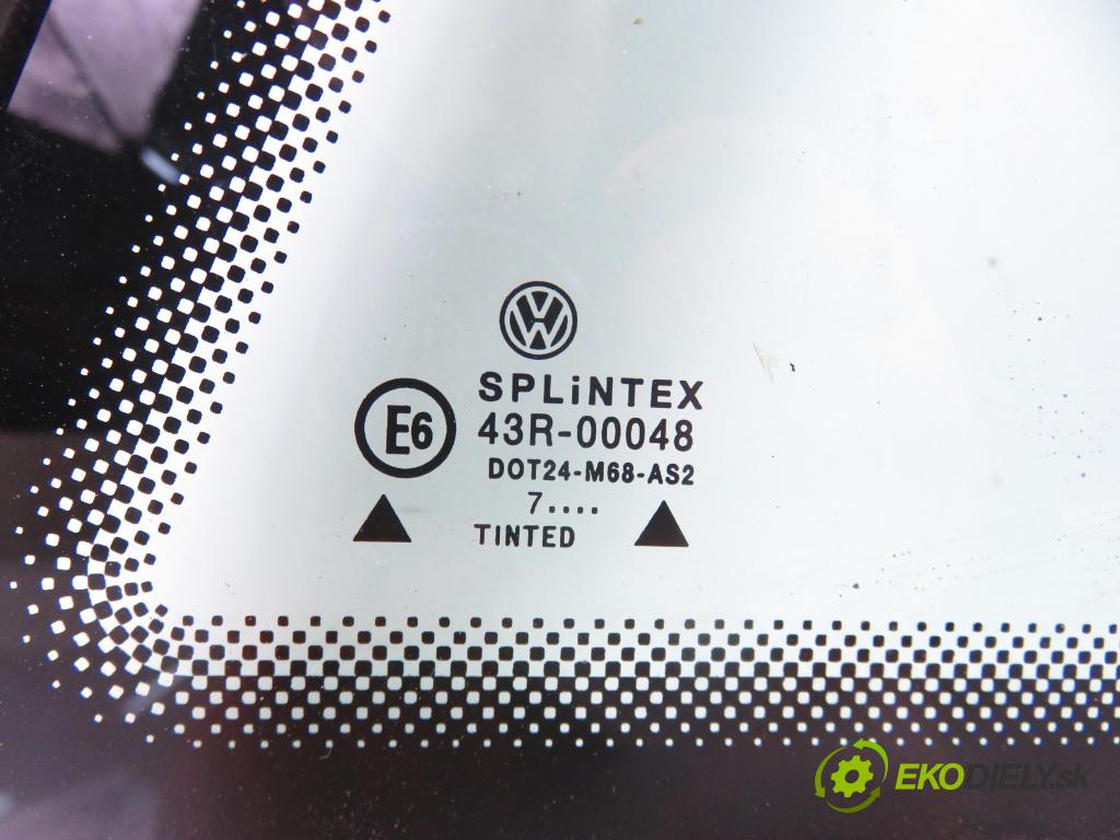 VW PASSAT B5 Variant (3B5) KOMBI 1999 81,00 1.9 TDI 110 - AFN 1896,00 Okno dverí pravé zadné