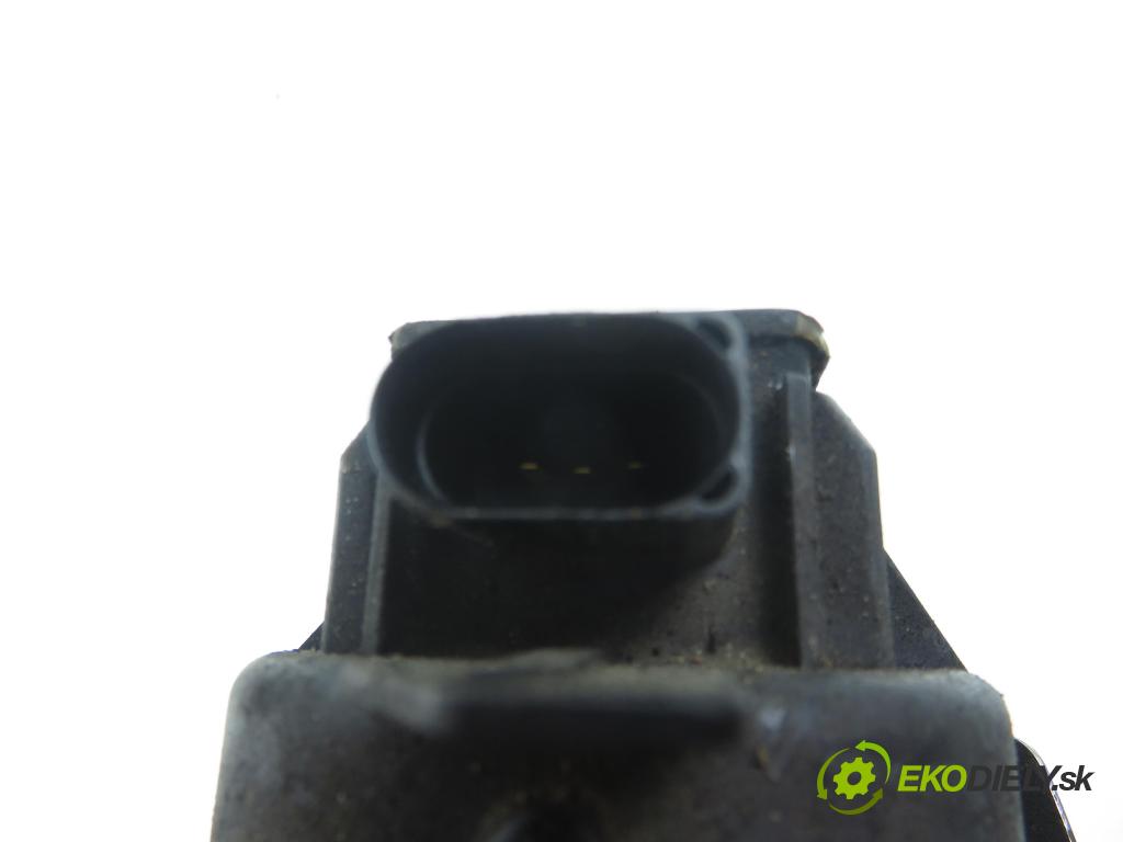 AUDI A4 Avant (8K5, B8) KOMBI 2010 125,00 2.0 TDI quattro - CAHA 1968,00 Turbodúchadlo 03L145702E (Turbodúchadlo (kompletné))