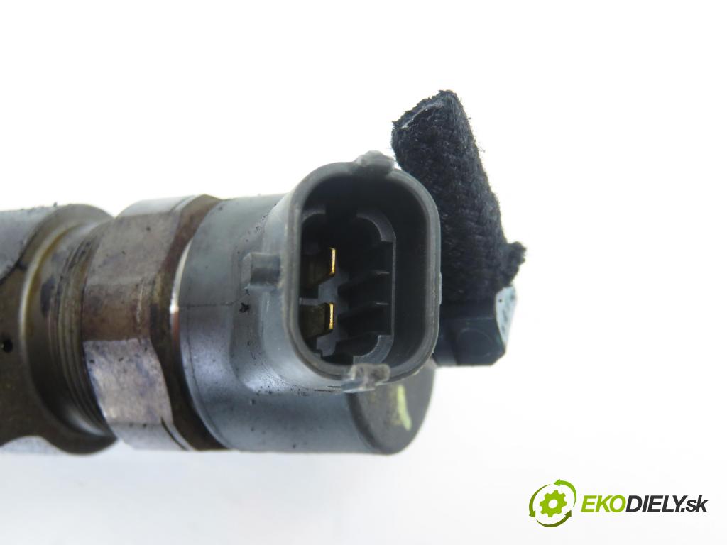 OPEL ASTRA H (A04) HB 2006 88,00 1.9 CDTI - Z 19 DT 1910,00 vstrekovač 0445110165 (Vstrekovač paliva)