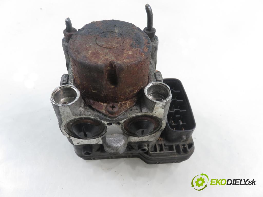 TOYOTA RAV 4 II (_A2_) SUV 2003 85,00 2.0 D-4D 4WD 116 - 1CD-FTV 1995,00 Pumpa ABS 1338000020 ; 4451042080 (Pumpa ABS)