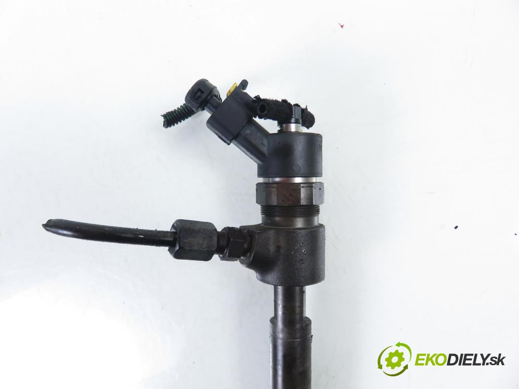 OPEL ASTRA H (A04) HB 2006 88,00 1.9 CDTI - Z 19 DT 1910,00 vstrekovač 0445110165 (Vstrekovač paliva)