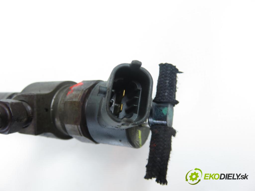 OPEL ASTRA H (A04) HB 2006 88,00 1.9 CDTI - Z 19 DT 1910,00 vstrekovač 0445110165 (Vstrekovač paliva)