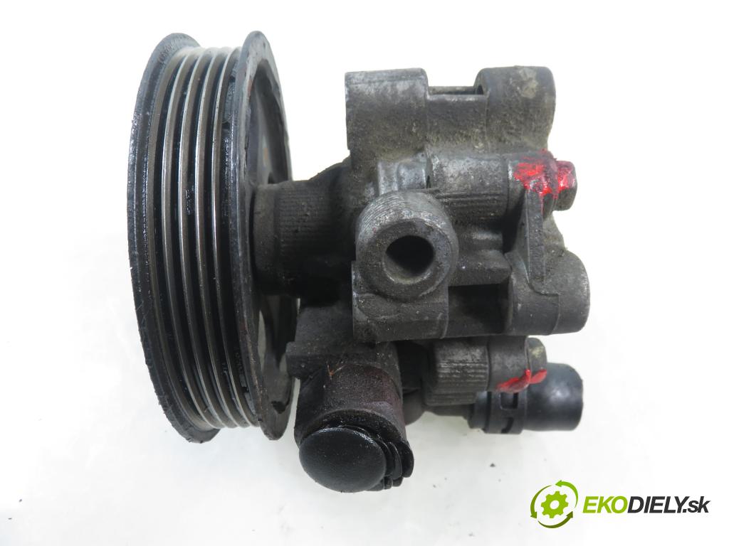 TOYOTA RAV 4 II (_A2_) SUV 2003 85,00 2.0 D-4D 4WD 116 - 1CD-FTV 1995,00 Pumpa servočerpadlo (Servočerpadlo)