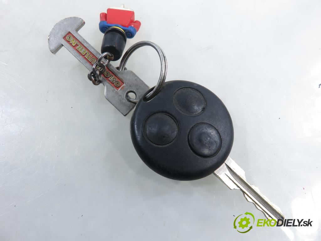 SMART CITY-COUPE (450) HB 2001 30,00 0.8 CDI R3 41 - OM 660.940 799,00 spinačka  (Spínacia skrinka)