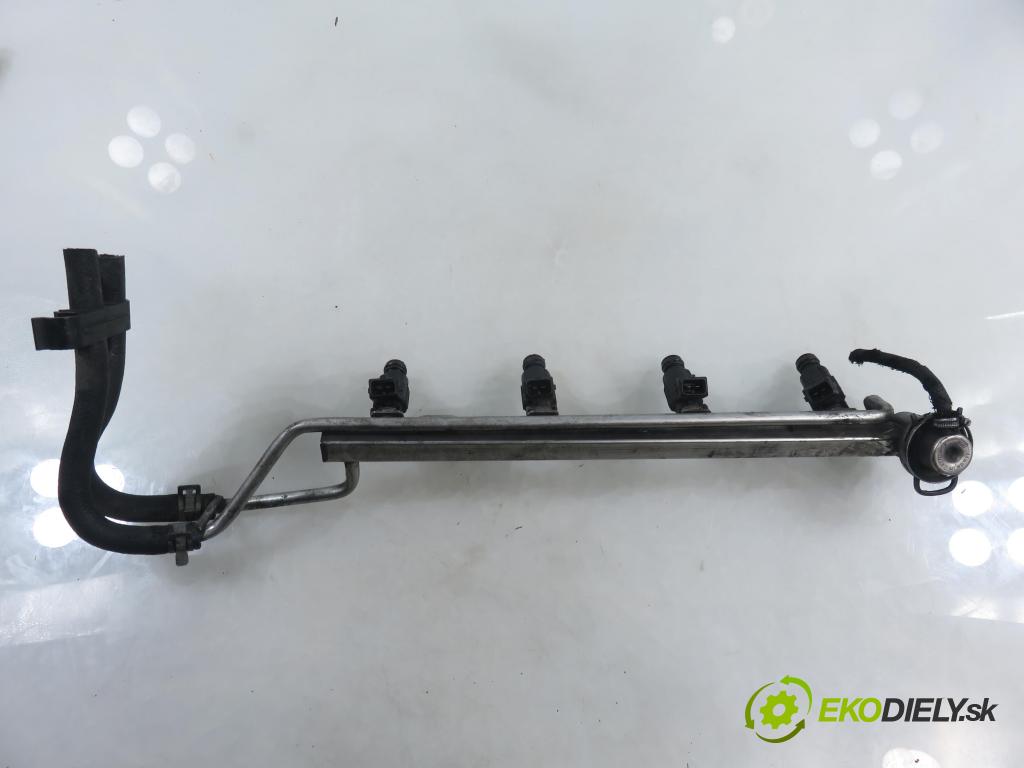 AUDI A3 (8L1) HB 2002 132,00 1.8 T 180 - AUQ 1781,00 Lišta vstrekovacia 06A906031BA ; 0280156061 (Vstrekovacia lišta)