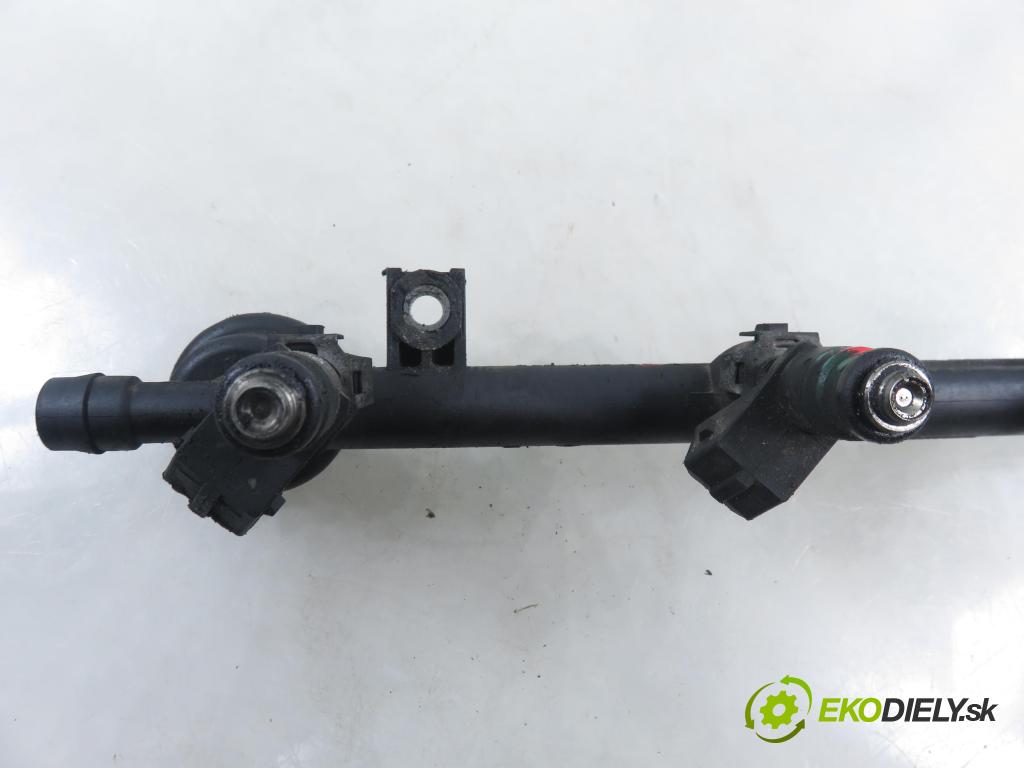 RENAULT GRAND SCENIC II (JM0/1_) MINIVAN 2004 99,00 2.0 135 - F4R 771 1998,00 Lišta vstrekovacia H028797 ; ITGM60 ; 7700112777 (Vstrekovacia lišta)