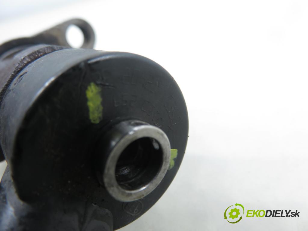 PEUGEOT PARTNER Combispace (5F) KOMBIVAN 2006 66,00 1.6 HDi 90 - 9HX 1560,00 vstrekovač 0445110259 (Vstrekovač paliva)