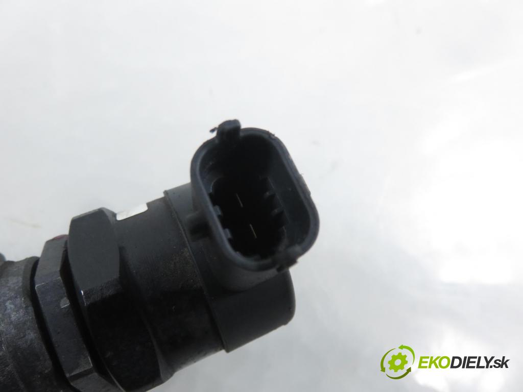 TOYOTA YARIS (_P1_) HB 2004 55,00 1.4 D-4D (NLP10_) - 1ND-TV 1364,00 Lišta vstrekovacia 232800N010 ; 238100N010 ; 0445214046 (Vstrekovacia lišta)